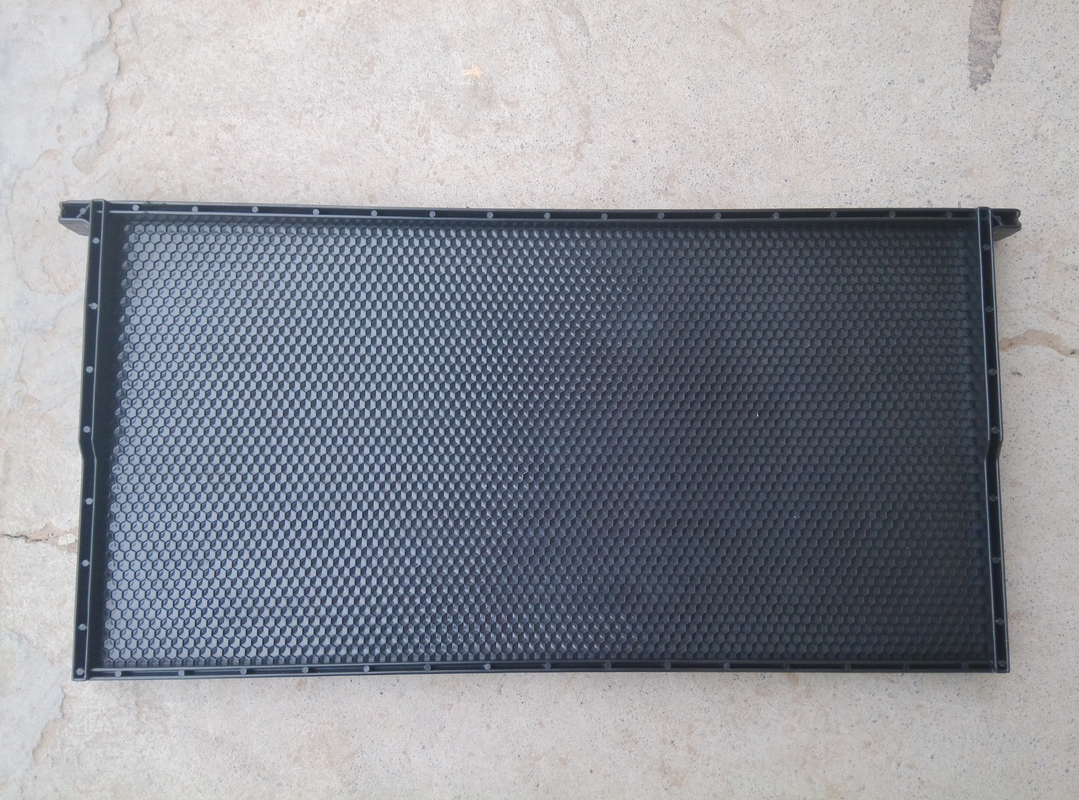 Black Plastic Bee Hive Full Deep Plastic Frame & Foundation